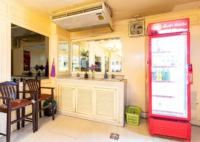 Woodlands Gasthof Bangkok